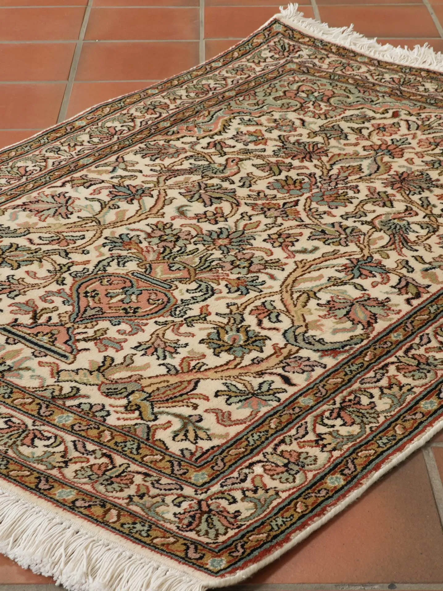 Handmade fine Kashmir silk rug - 30924516 (Copy)