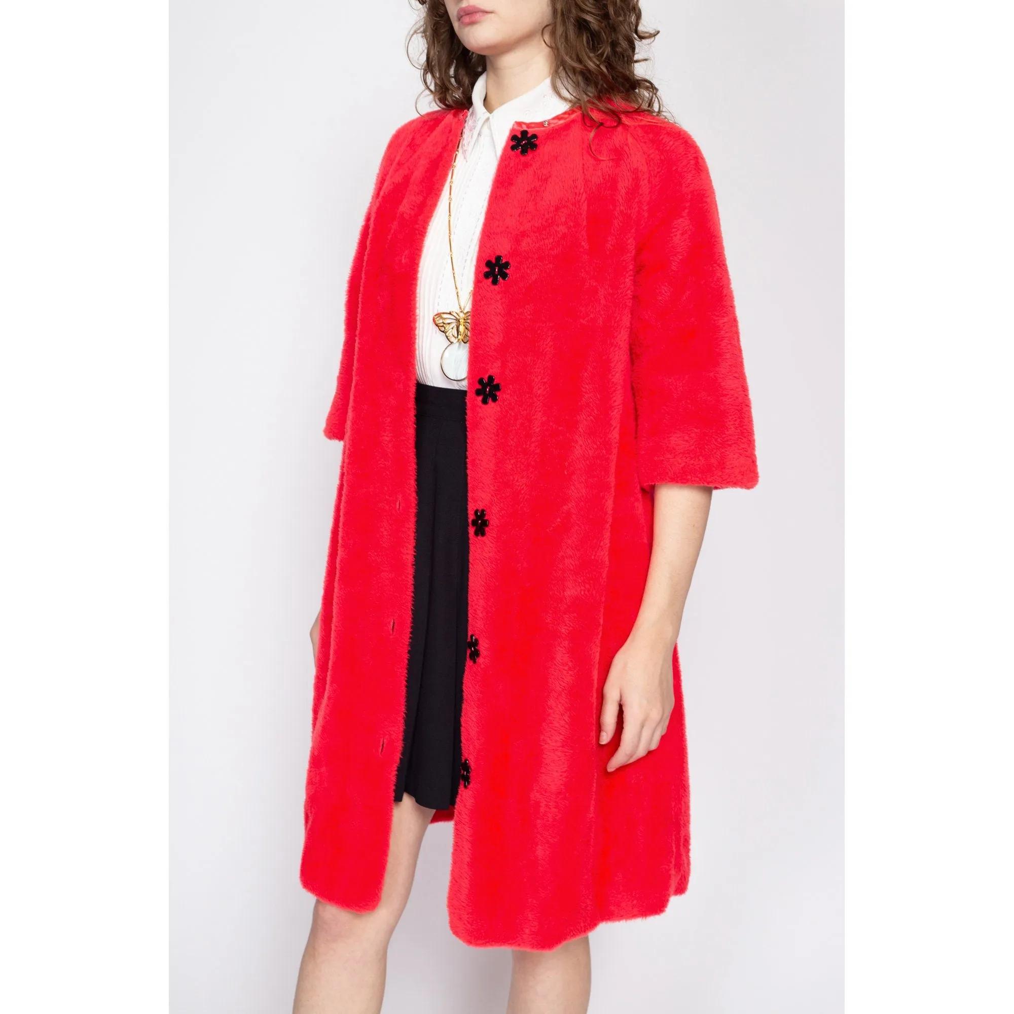 Small 60s Pink Plush Flower Button Robe