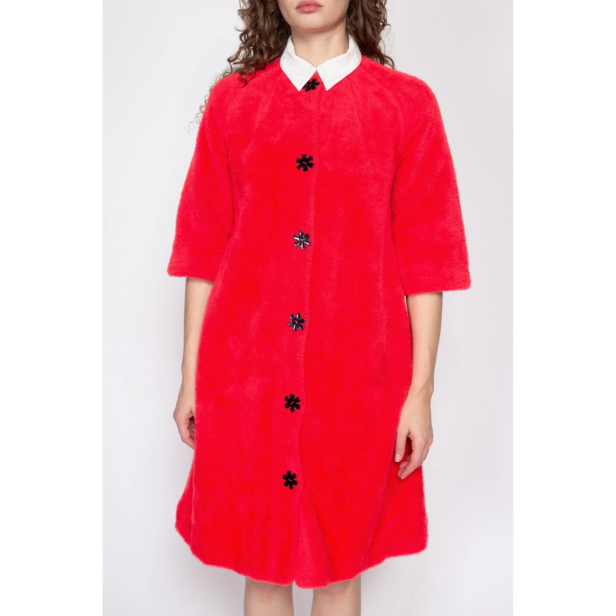 Small 60s Pink Plush Flower Button Robe